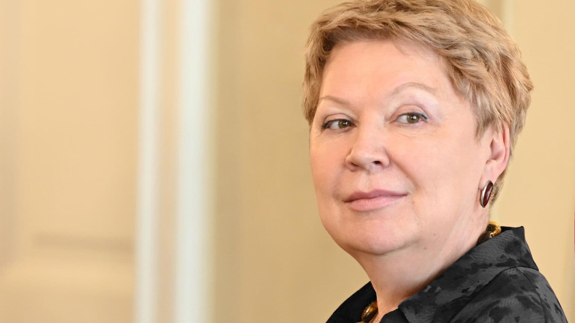 Глава РАО предложила расставить в школах "красные флажки"