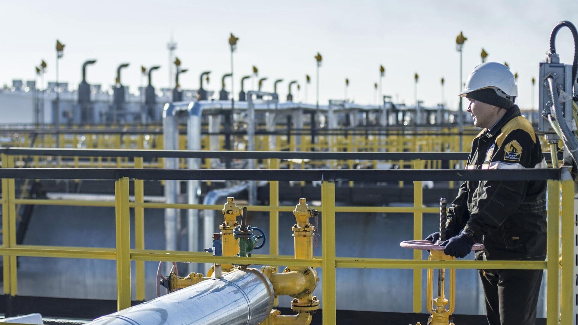 ЕС вдвое сократил импорт газа из России в январе