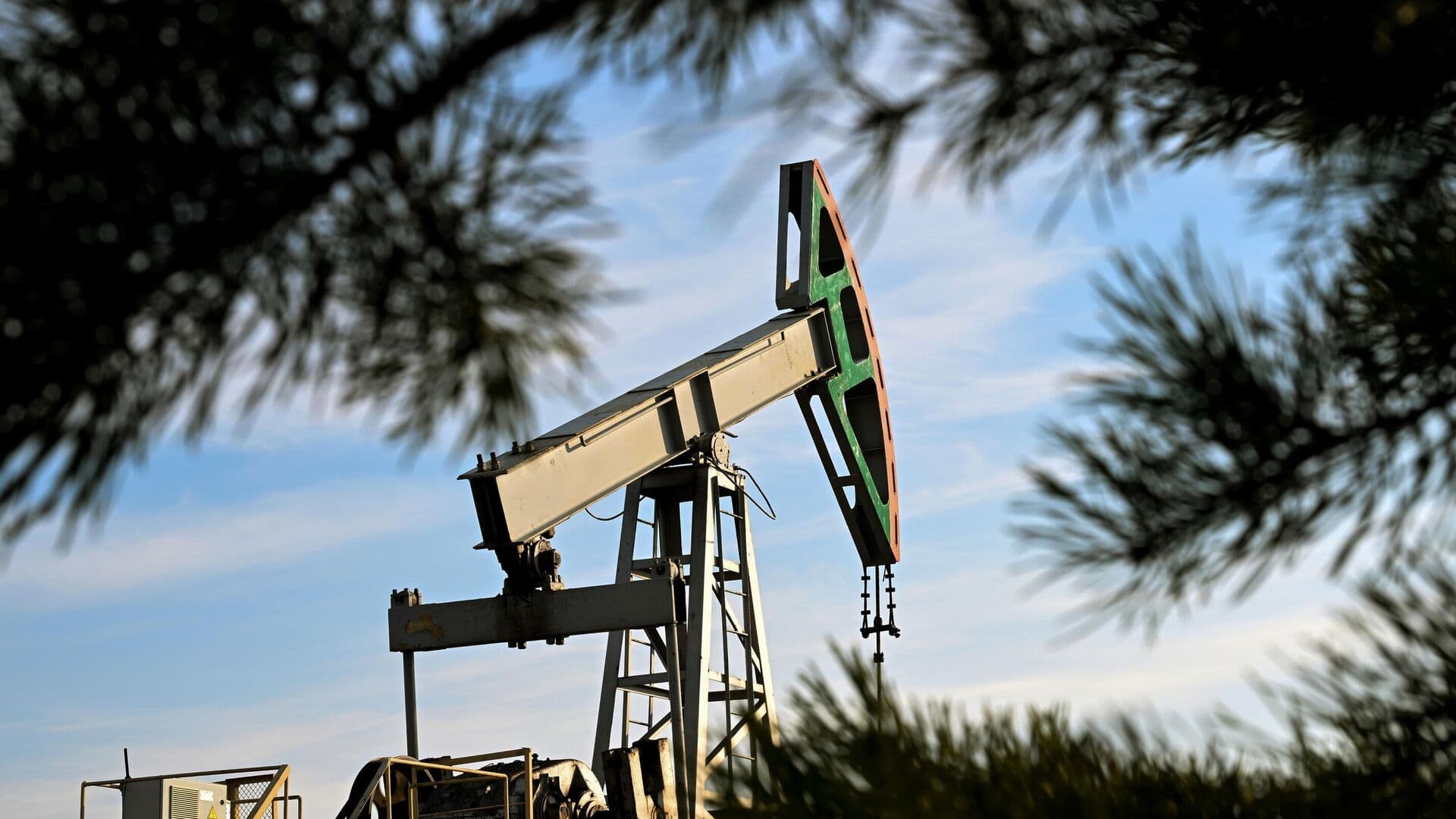 Аналитик оценил влияние конфликта на Ближнем Востоке на российскую нефть