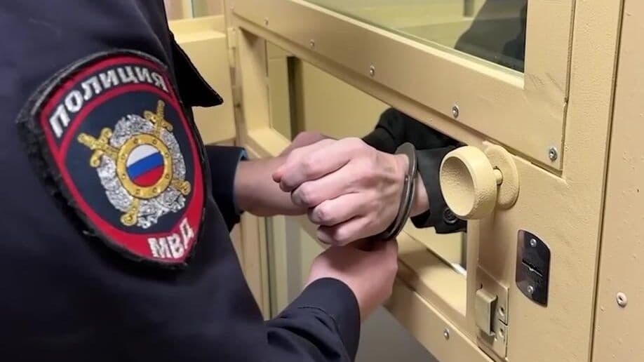 В Москве завели дело на подростка, совратившего восьмилетнюю девочку