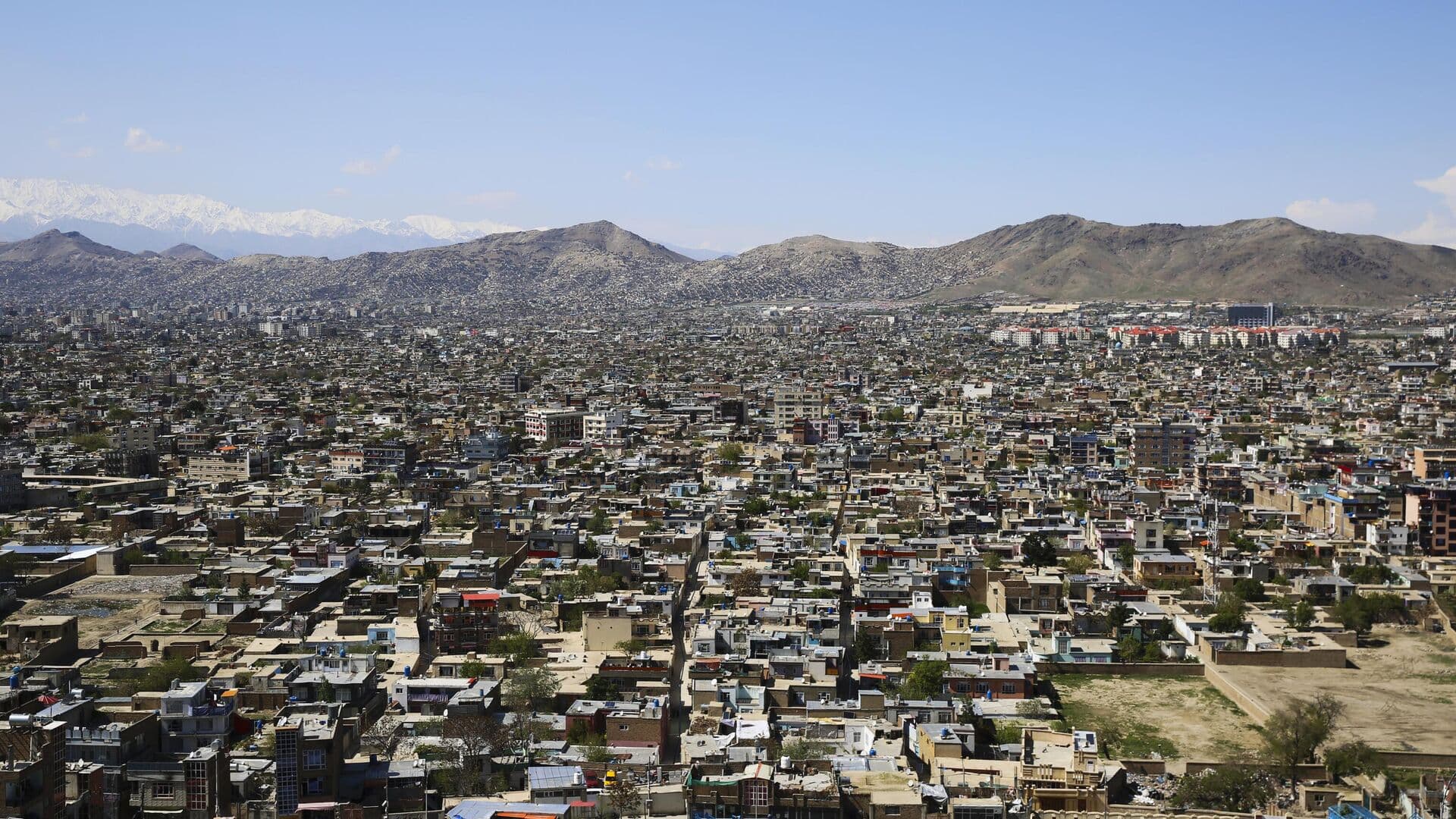 Три человека погибли при авиаударе ВВС Пакистана по Кабулу, пишут СМИ