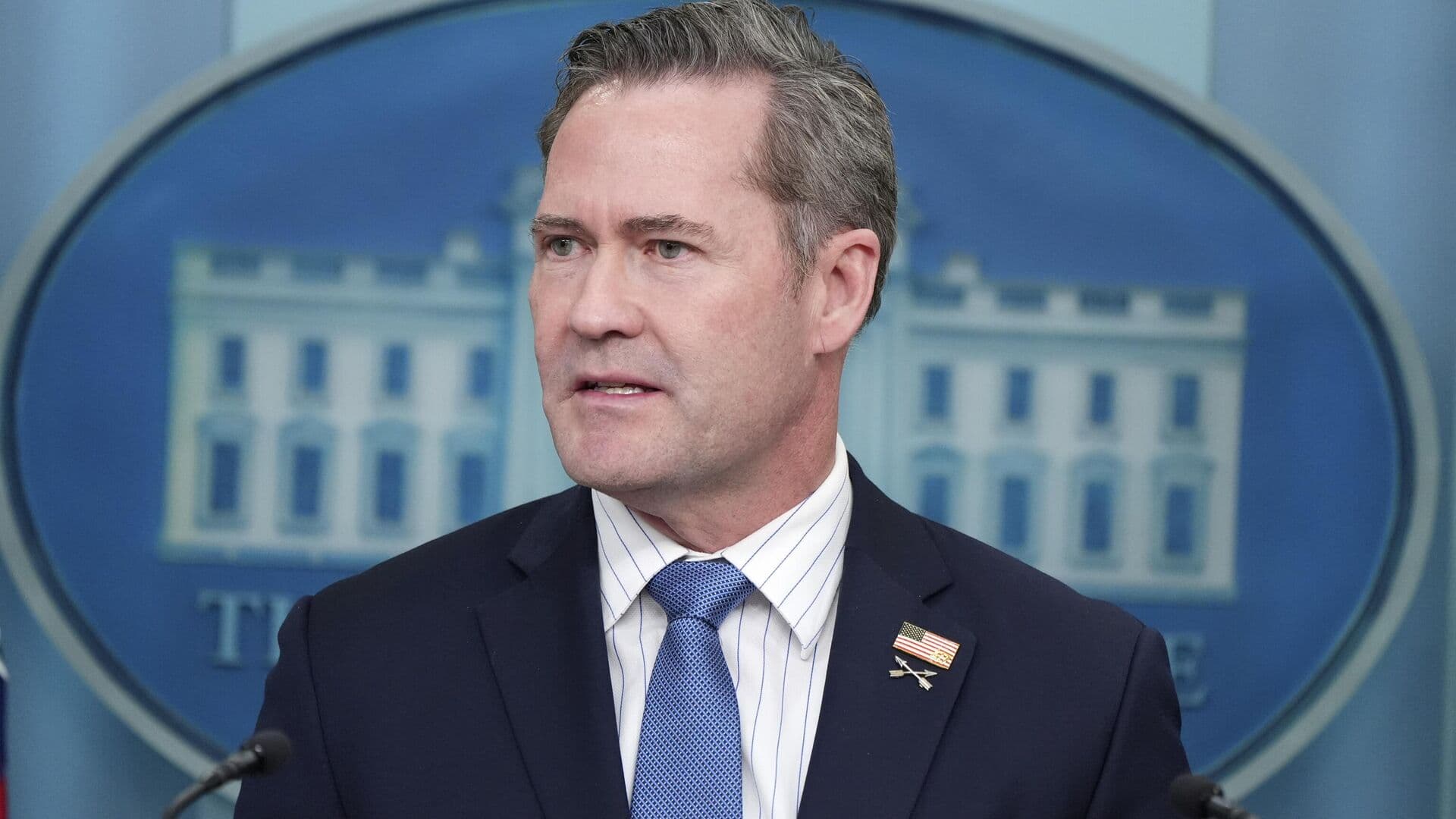 Уолтц не исключил досмотр судов с иранской нефтью, направляющихся в Китай