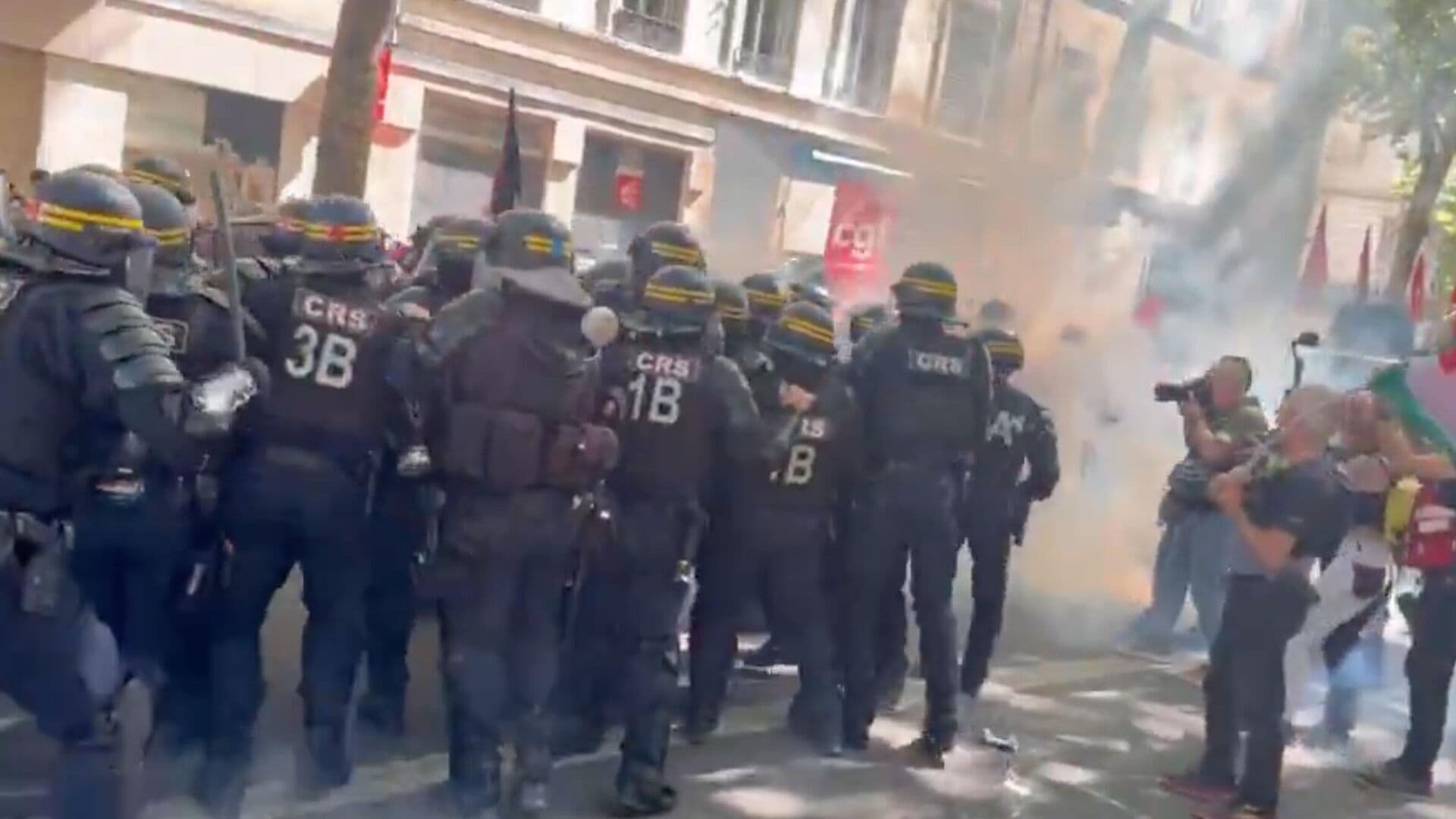 В Лионе на первомайской демонстрации задержали нескольких человек