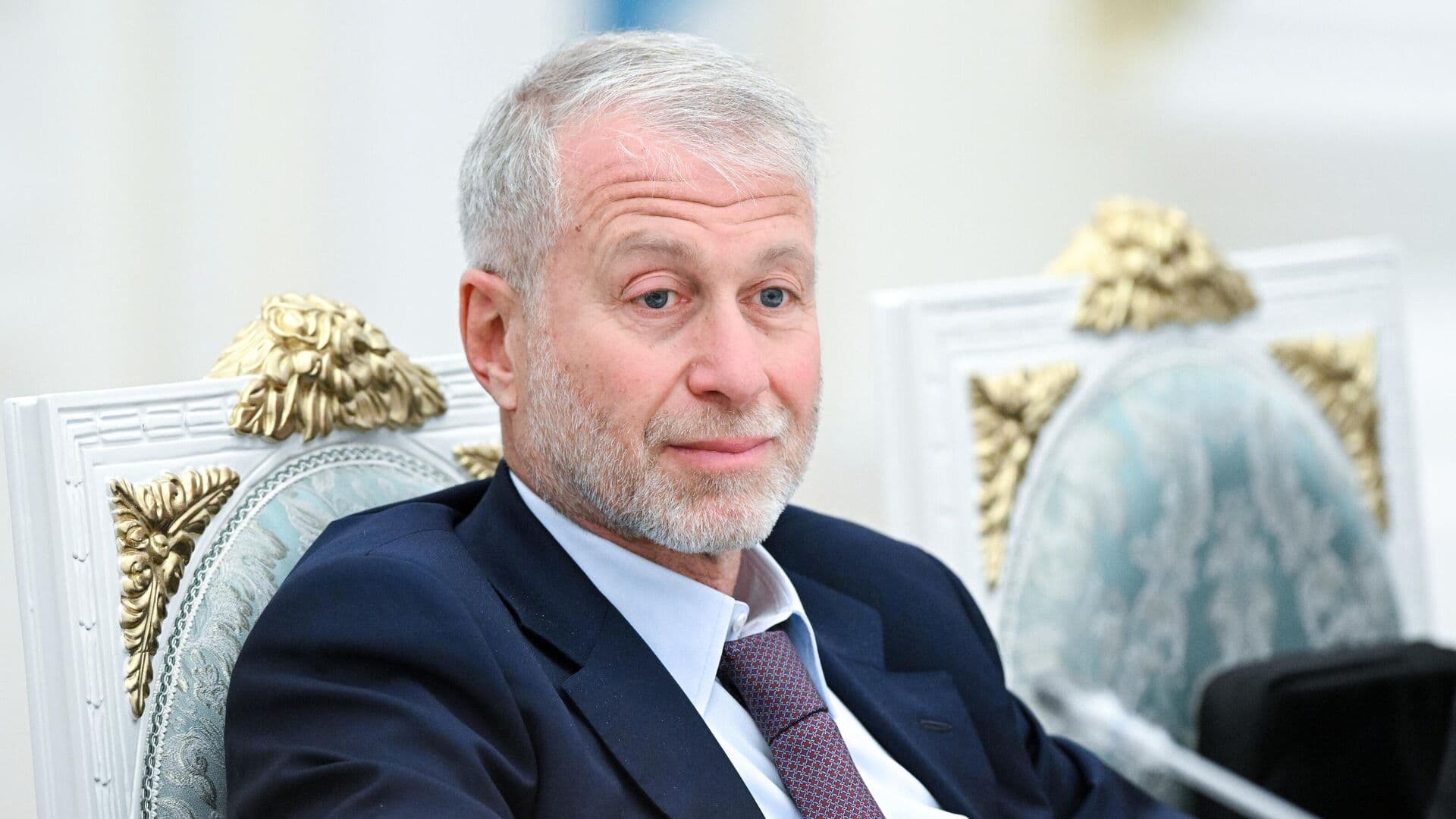 СМИ: Абрамович подал иск в ЕСПЧ из-за замороженных в Британии активов