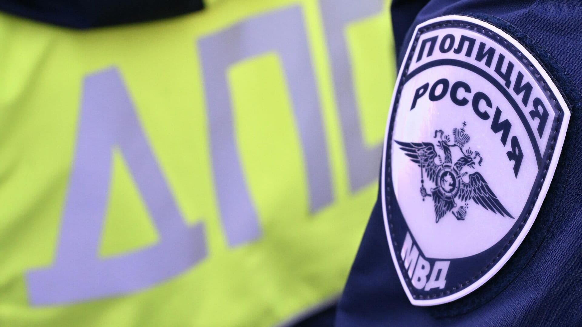 В Приморье временно приостановили регистрацию транспорта и замену прав