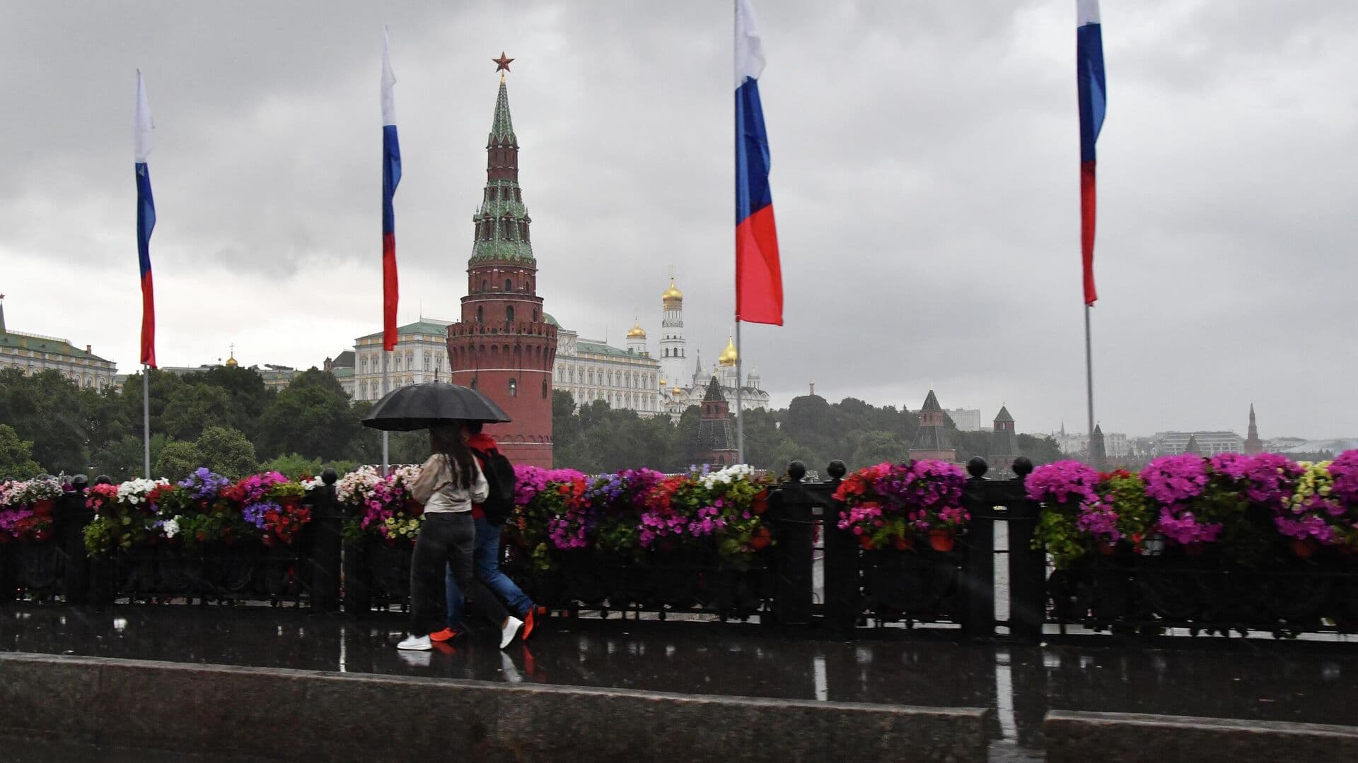 "Рассчитывать можно только на себя". Россиян предупредили о грядущем