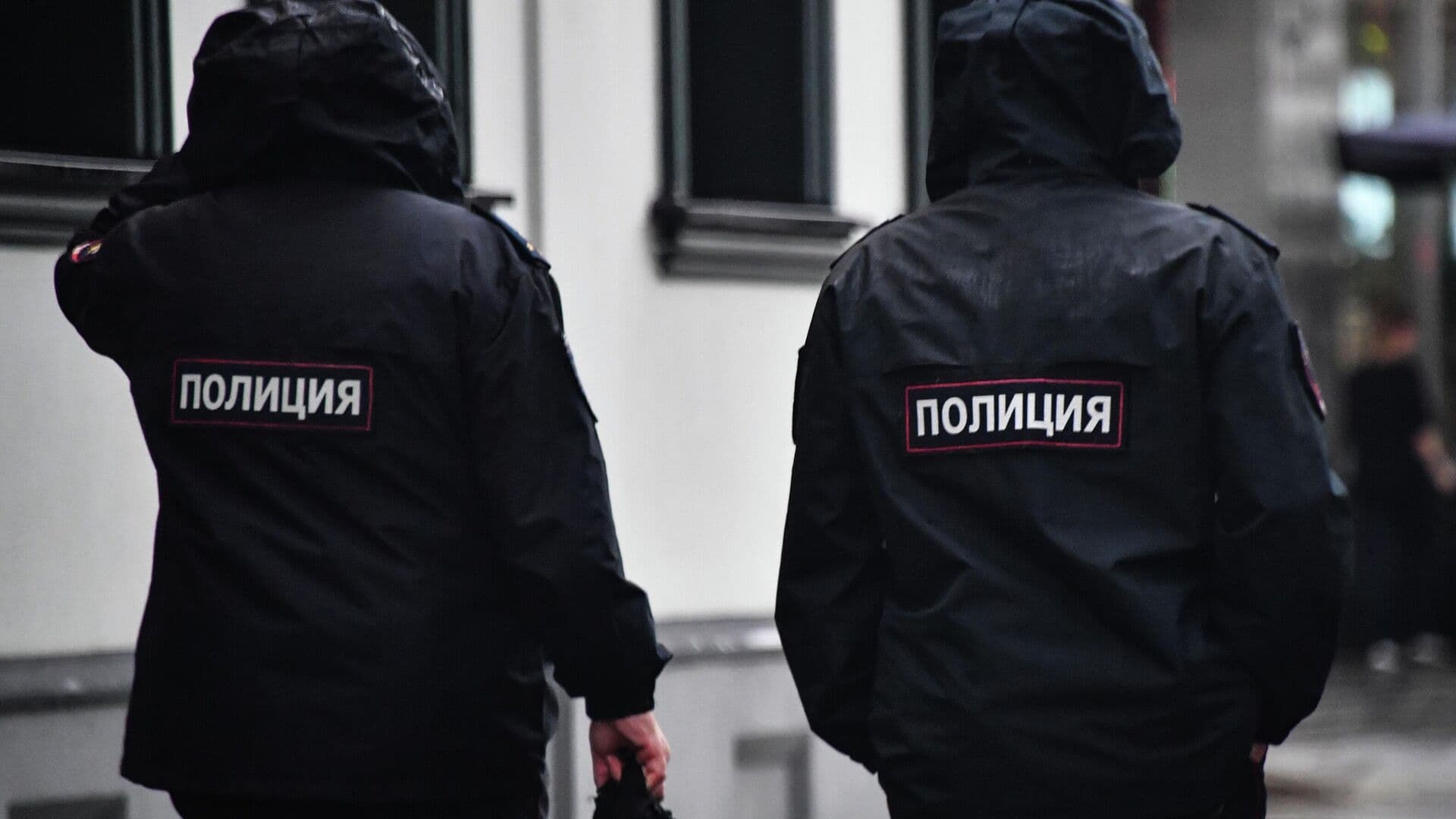 У жителя Иркутска под домом нашли бункер с оружием вместо нарколаборатории