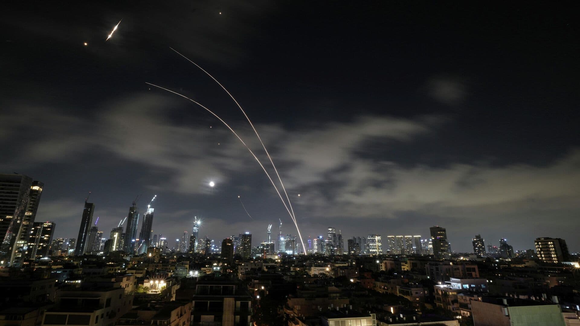 Израиль зафиксировал запуск ракет из Ирана