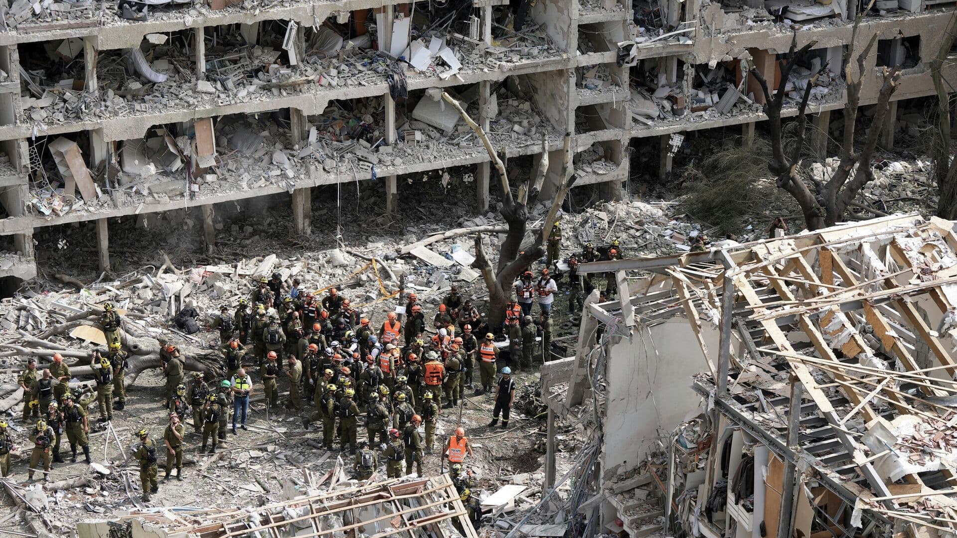 Поисково-спасательные службы направляются на места взрывов на юге Израиля