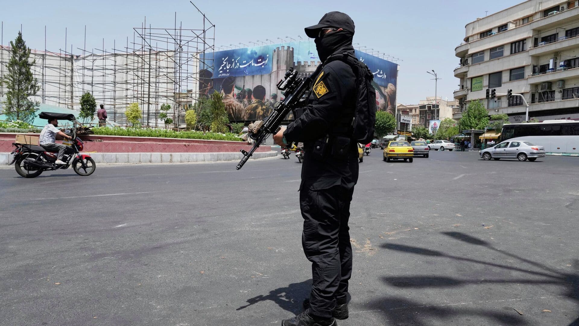 Иран нанес удары по 14 базам США