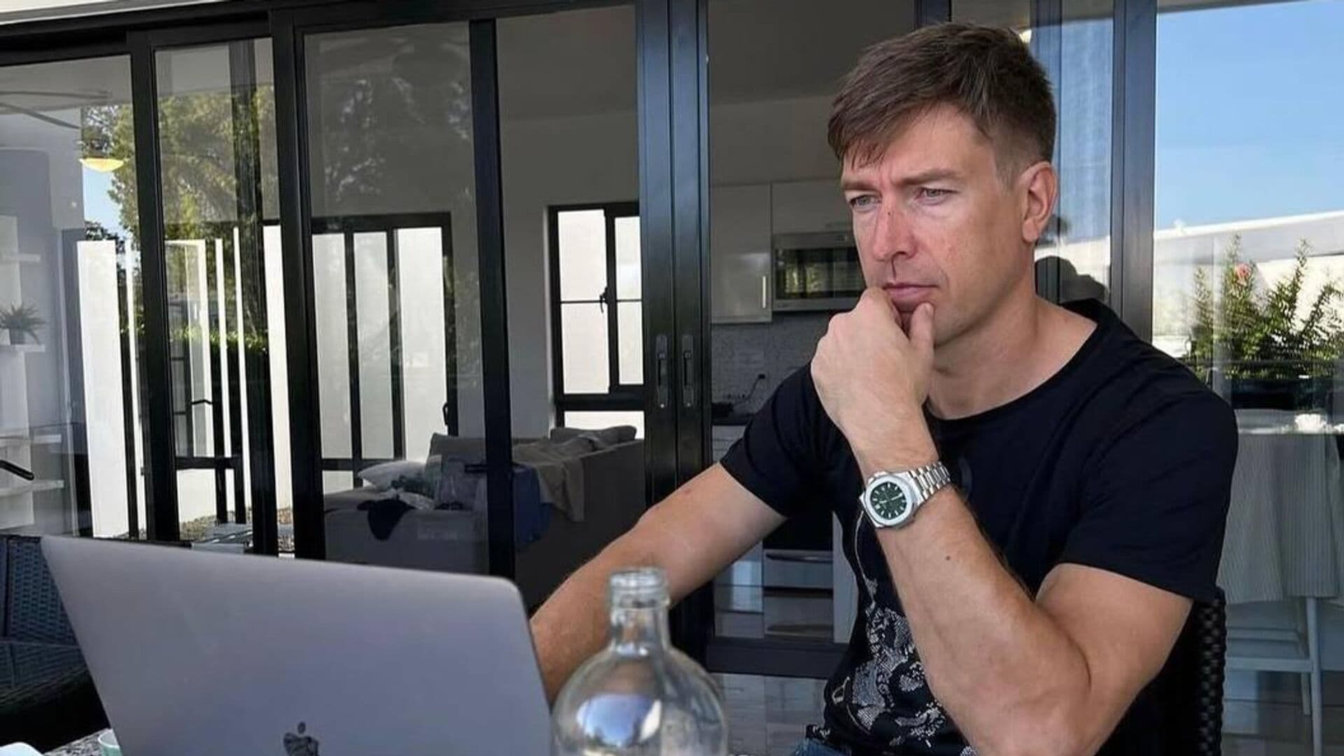 Мосгорсуд признал ограничение в родительских правах блогера Лесли законным