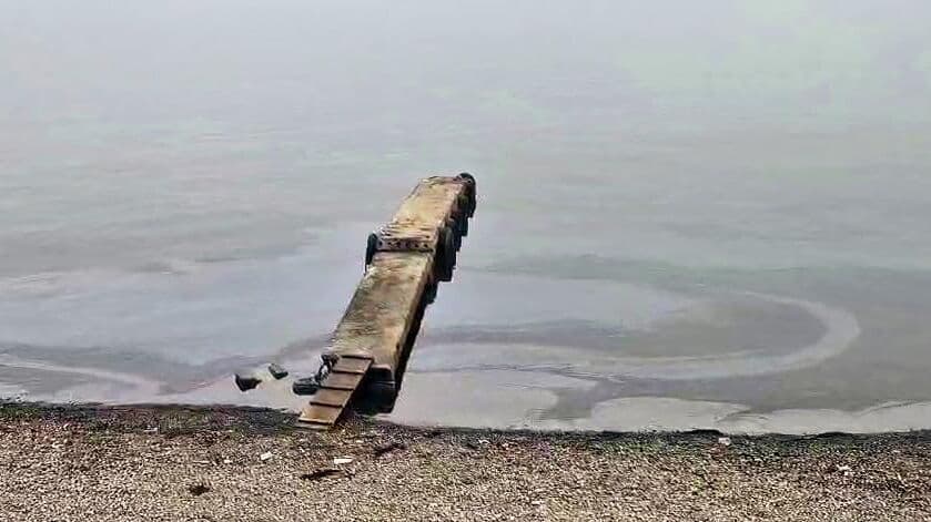 В Ленинградской области локализовали скопление нефтепродуктов