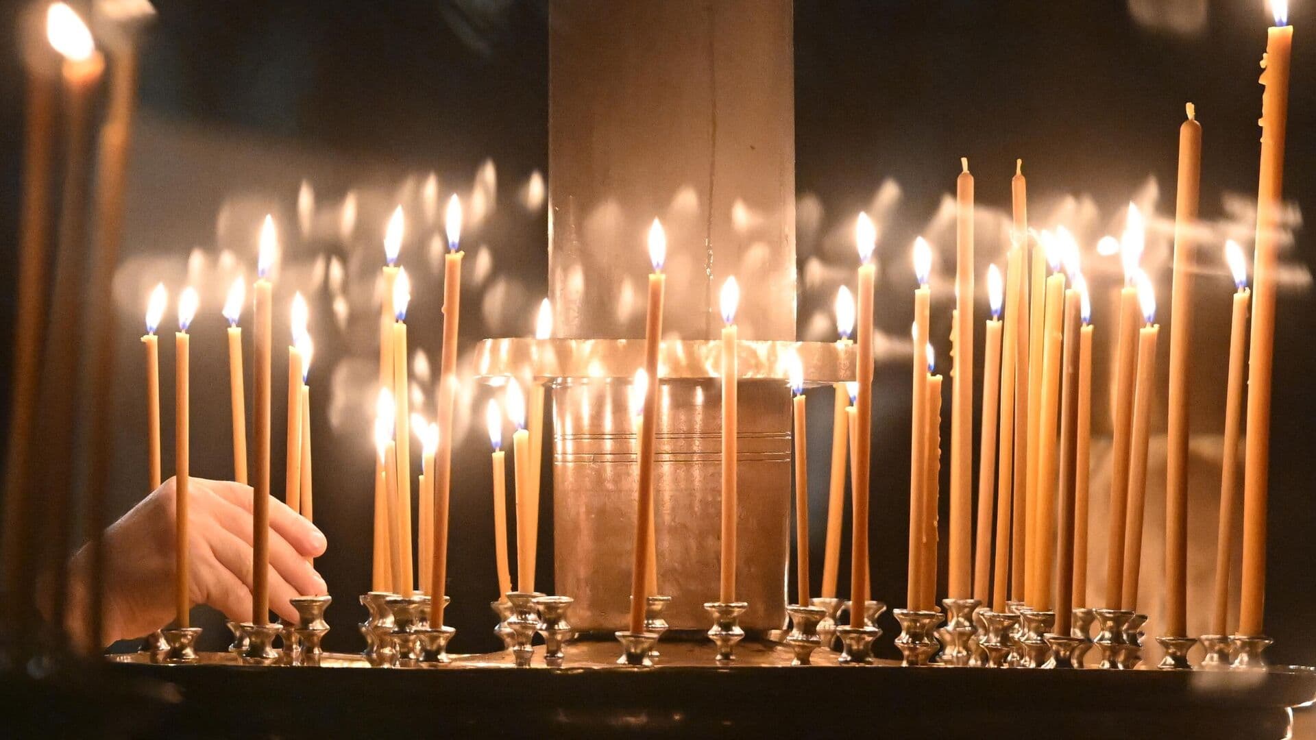 Священник рассказал, можно ли просить прощения в мессенджерах