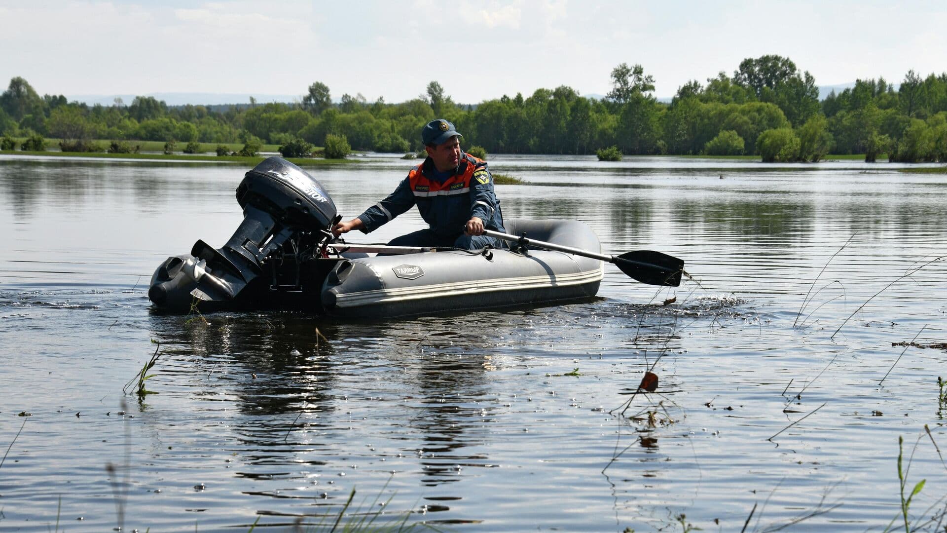 В Чечне вода ушла с территории более 200 жилых домов