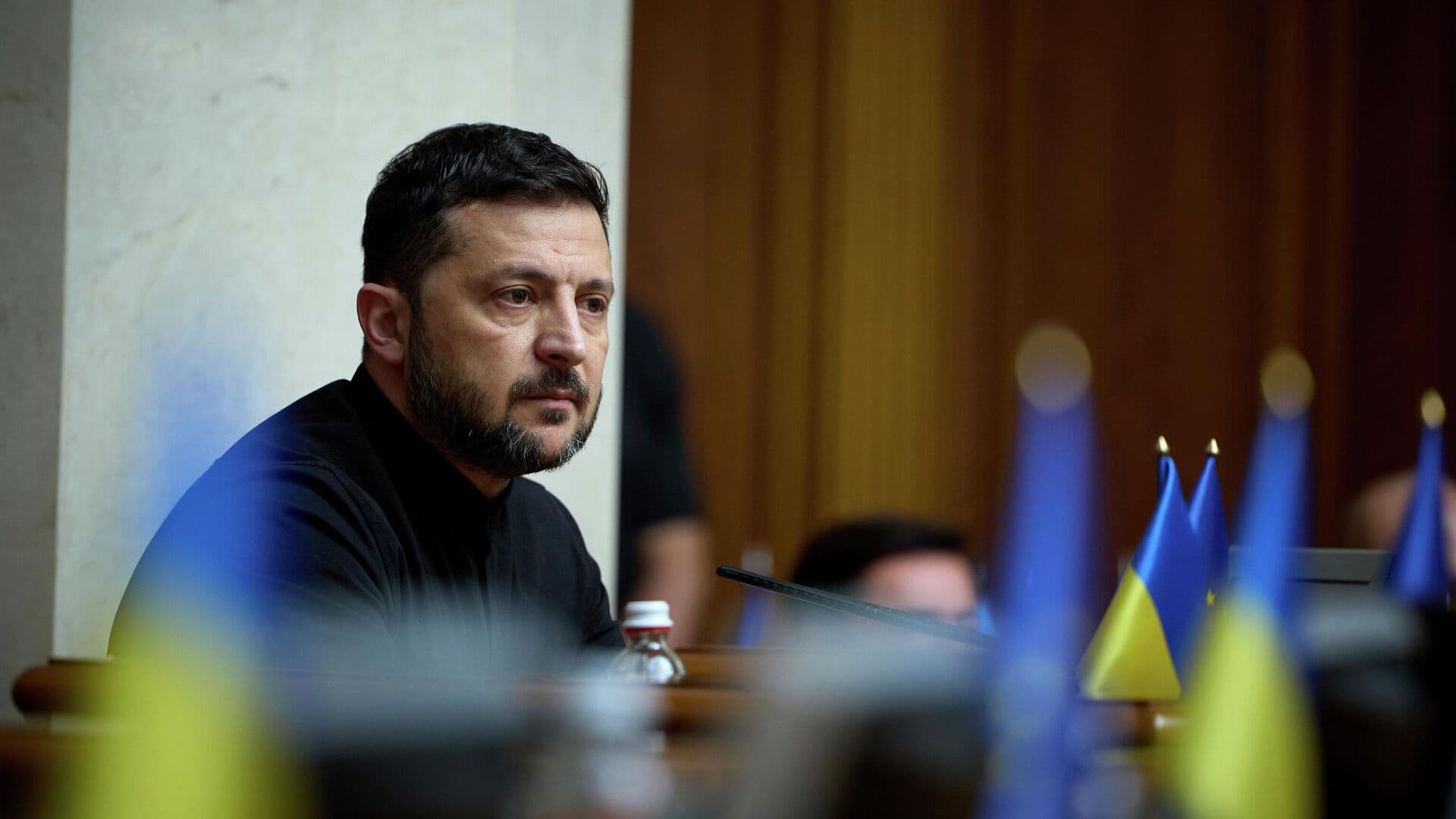 "Ядро рухнуло". В Раде запаниковали из-за случившегося на Украине