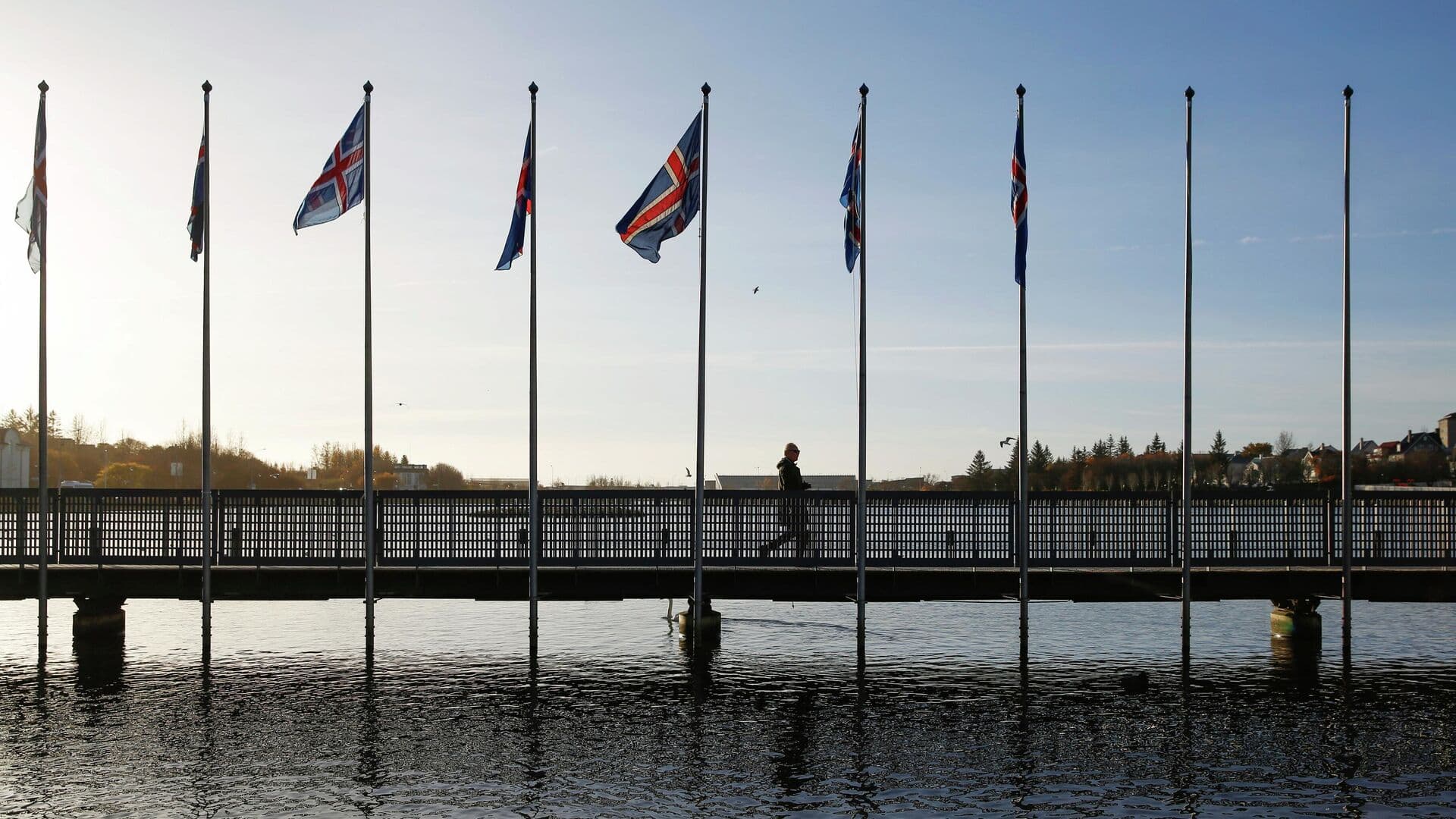 ЦБ Исландии первым в Европе поднял ставку на фоне ситуации вокруг Ирана