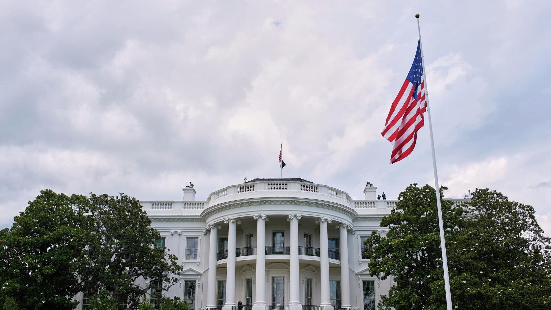 Белый дом не ответил на вопрос о применении США наземных мин против Ирана