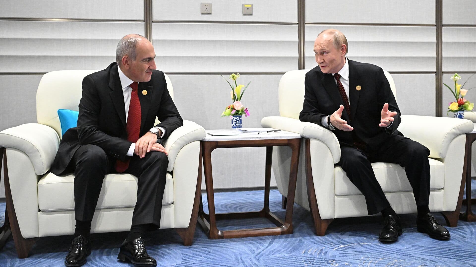 Путин встретится с Пашиняном в формате рабочего завтрака