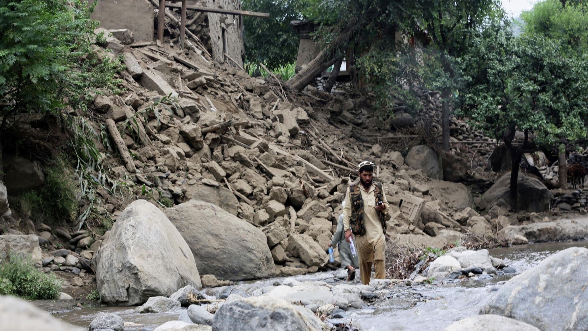 Пакистанская армия возобновила обстрелы Афганистана, пишут СМИ