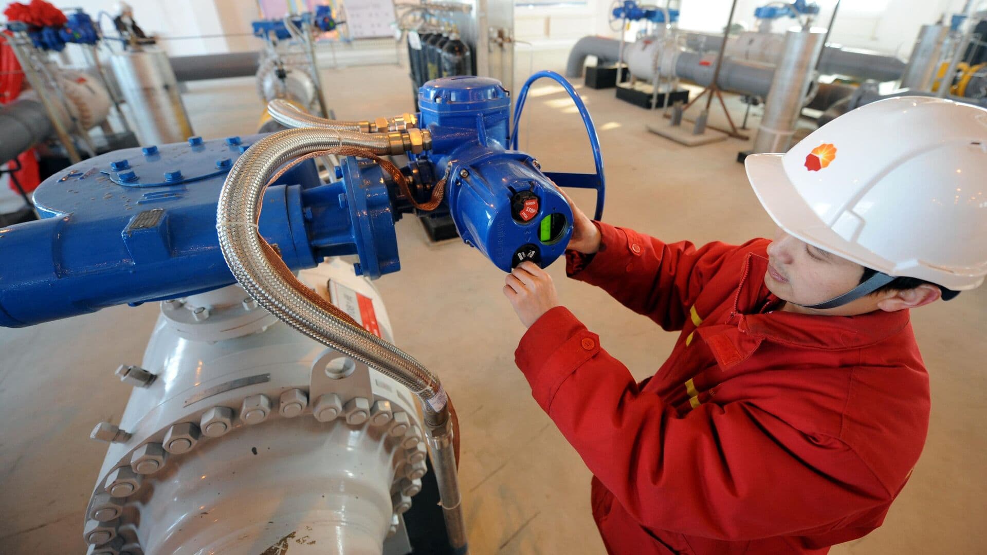 Поставки нефти в КНР усложнились в результате операций США, пишут СМИ