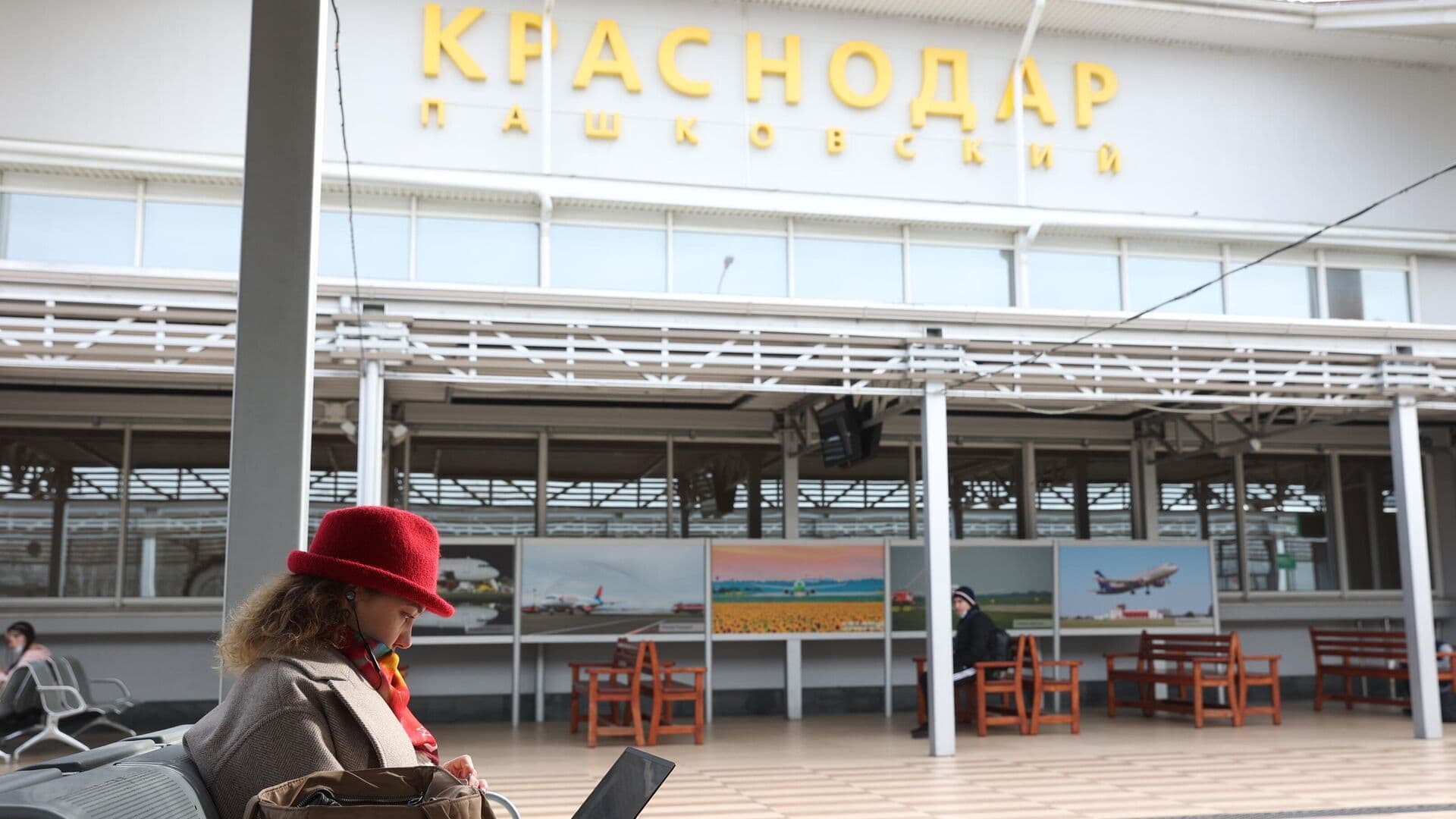 В аэропорту Краснодара сняли ограничения