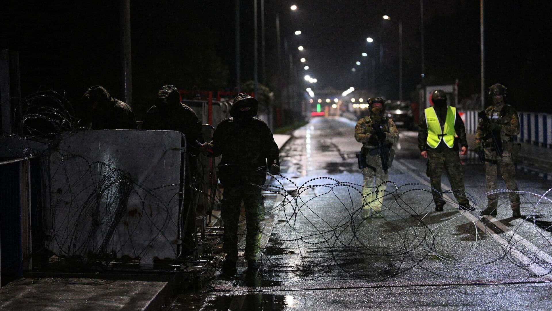 Польша начала строительство второго забора на границе с Белоруссией