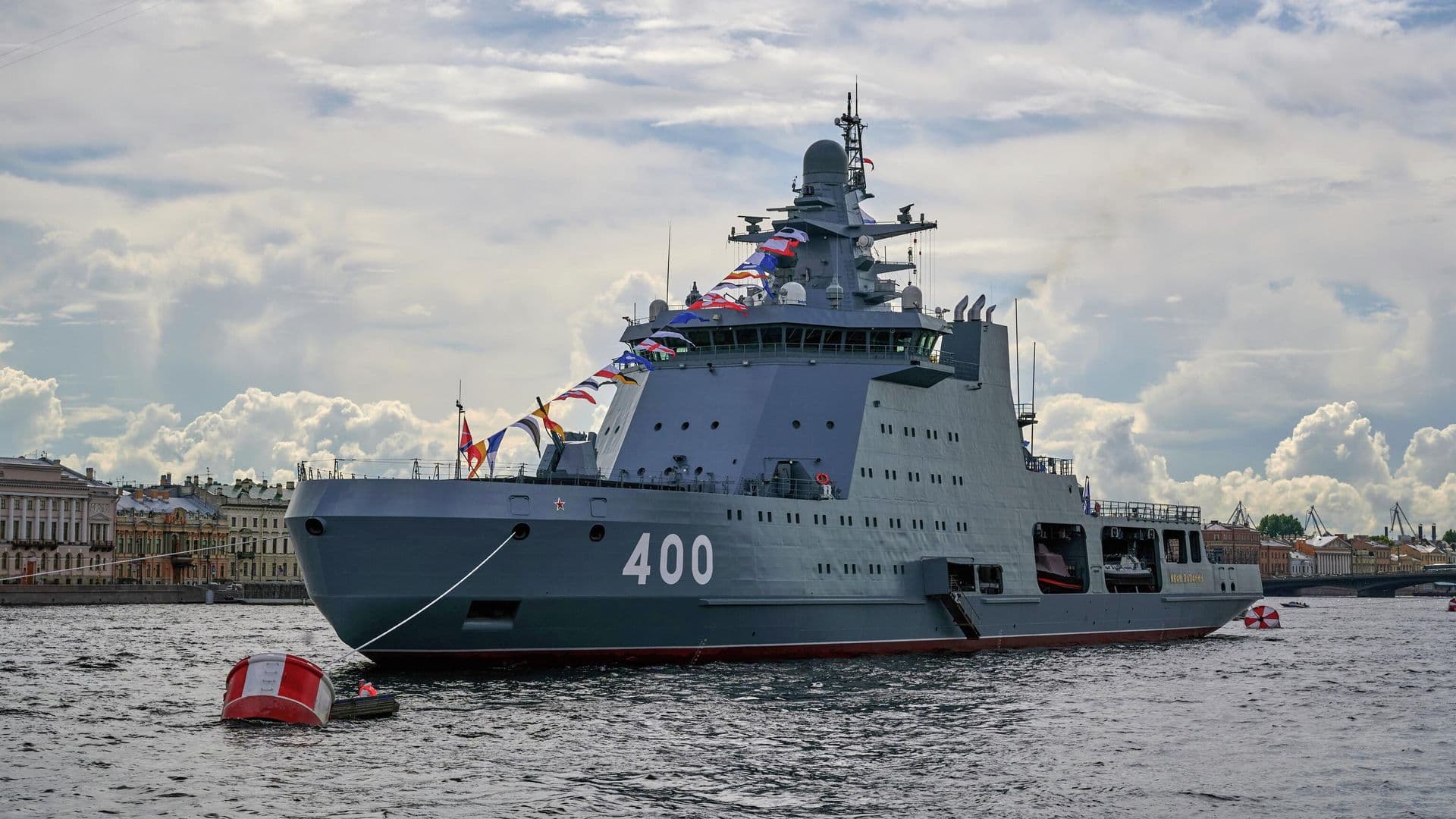 Отряд кораблей Северного флота вышел в поход