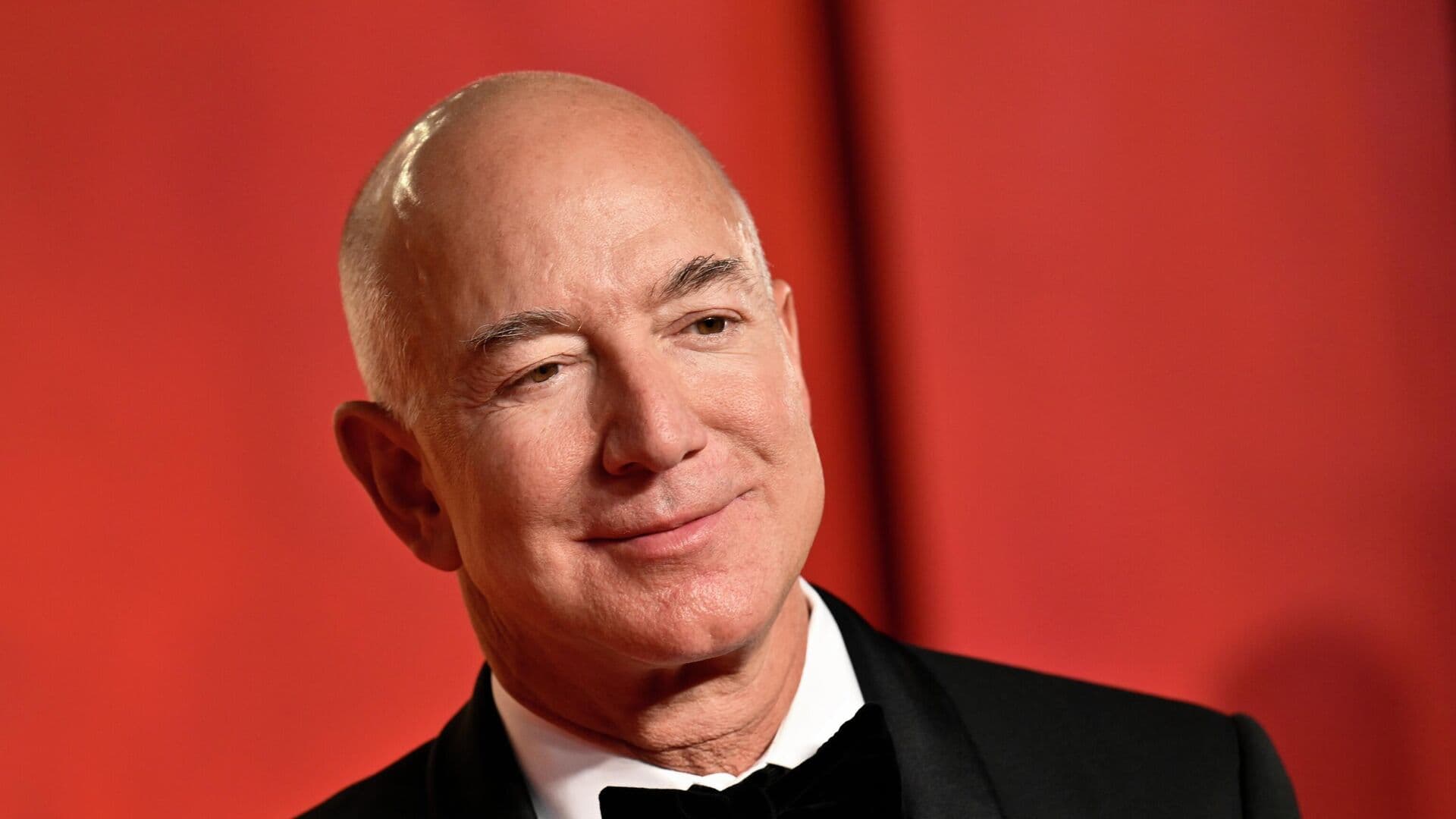 Безос купил несколько участков в "бункере миллиардеров"