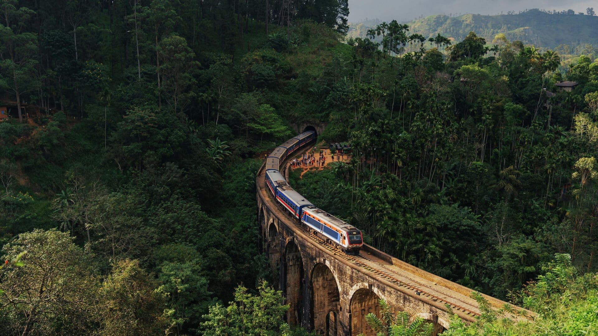 Минтранс опроверг сообщения о перебоях с топливом на Шри-Ланке