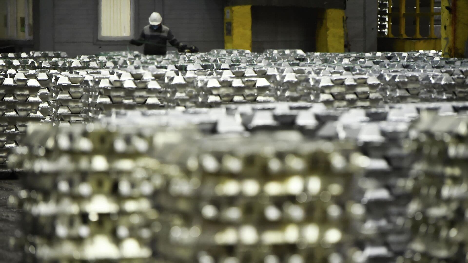 ФАС рассматривает обращение депутата Госдумы о проверке цен на алюминий