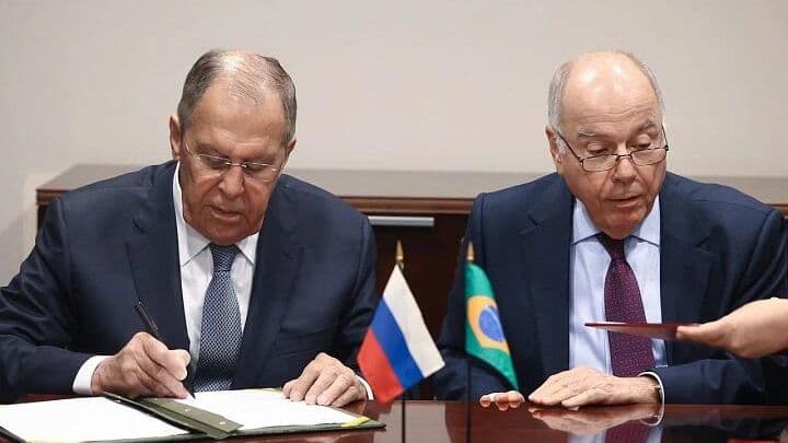 Лавров обсудил с главой МИД Бразилии ситуацию в Персидском заливе