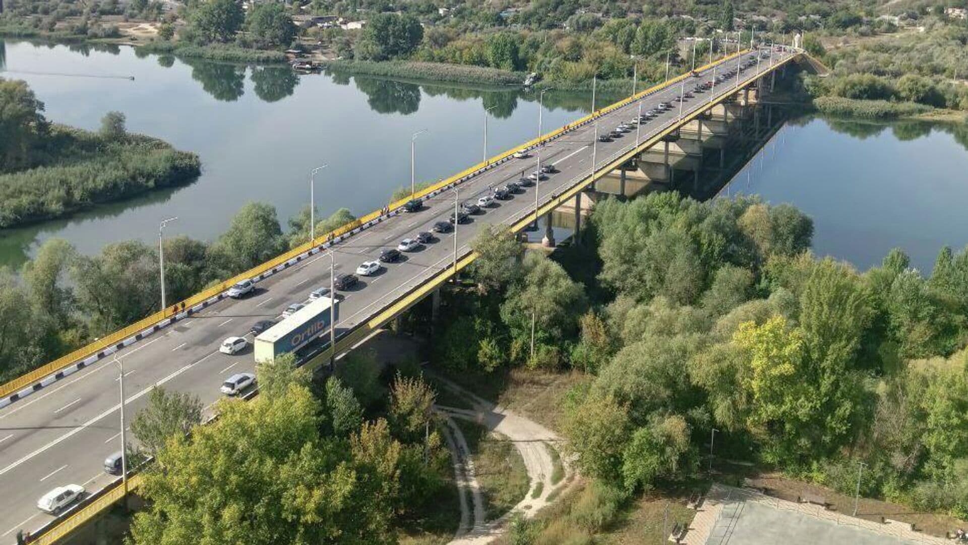 Киев мог специально создать загрязнение Днестра, считает эксперт