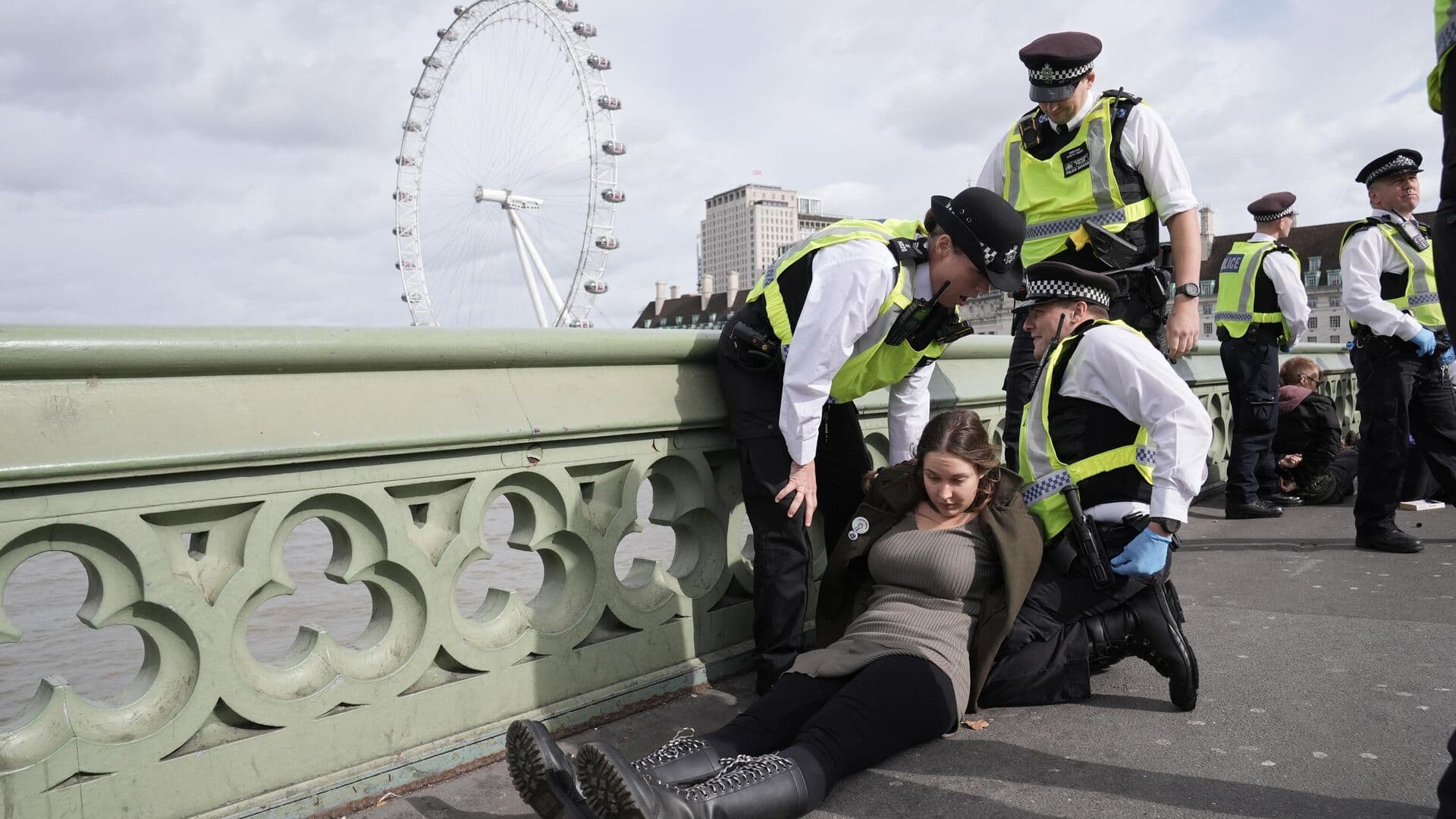 В Британии задержали семь человек за антивоенные выступления