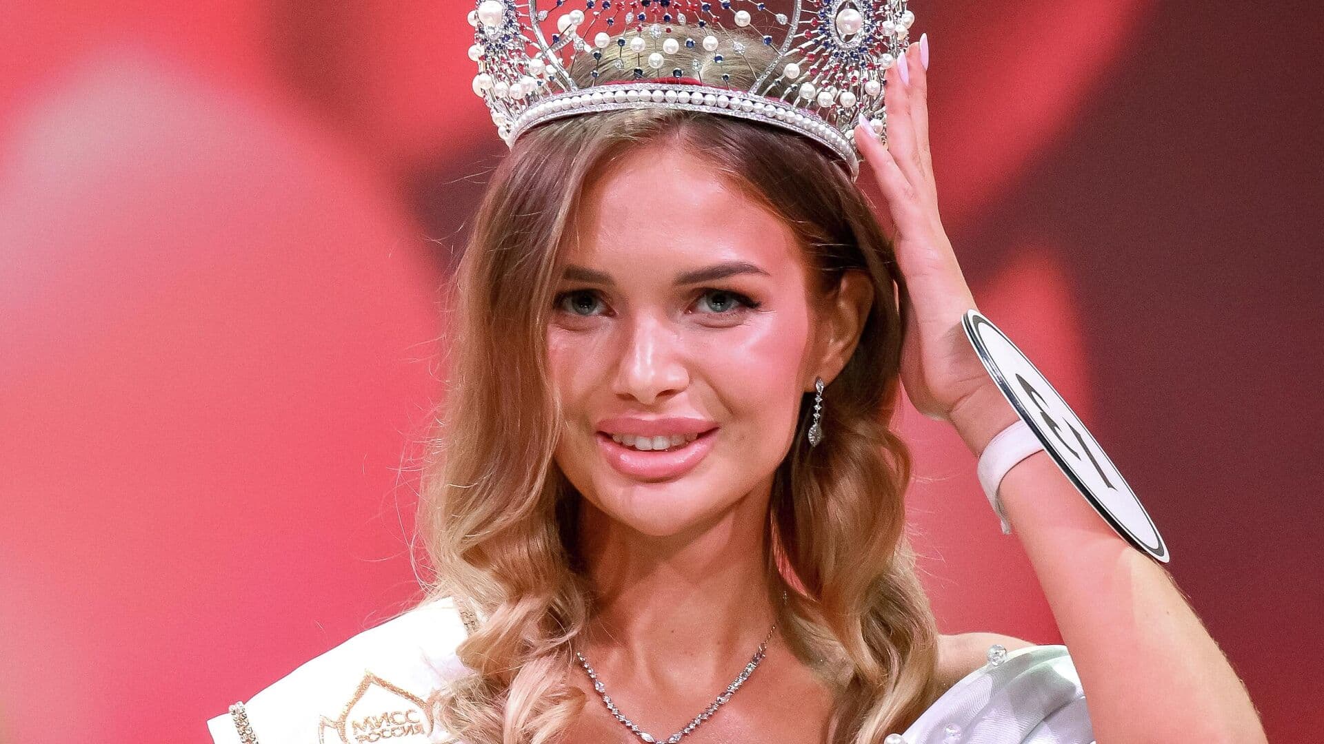 "Мисс Россия" направила свой выигрыш приюту для бездомных животных