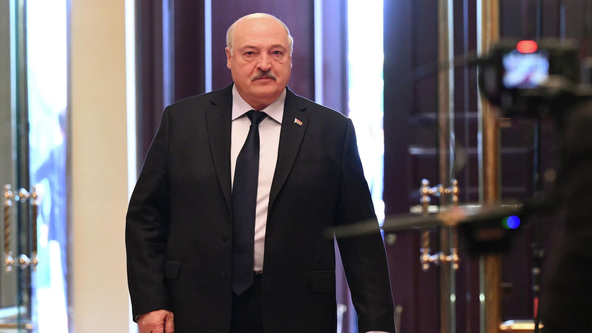 Лукашенко рассказал, что должны включать переговоры Белоруссии и США