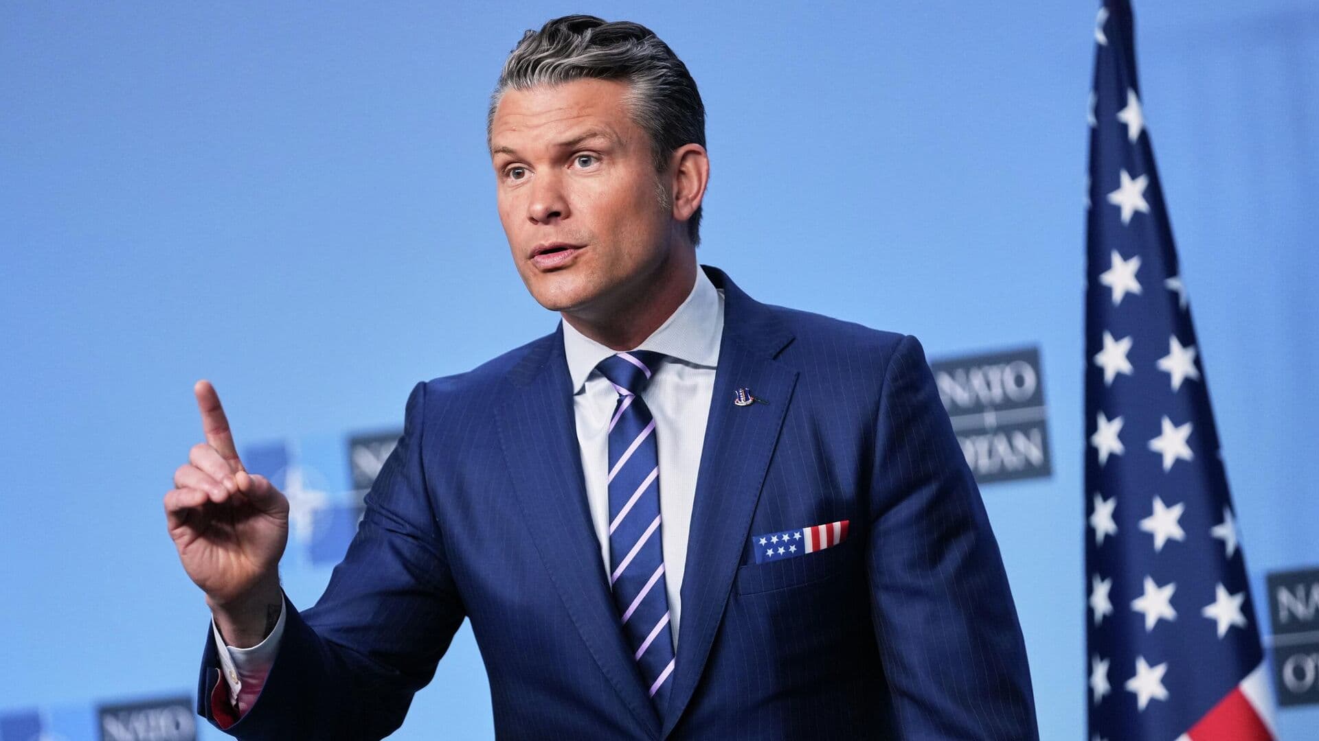 Шеф Пентагона назвал космос главным полем боя за будущее