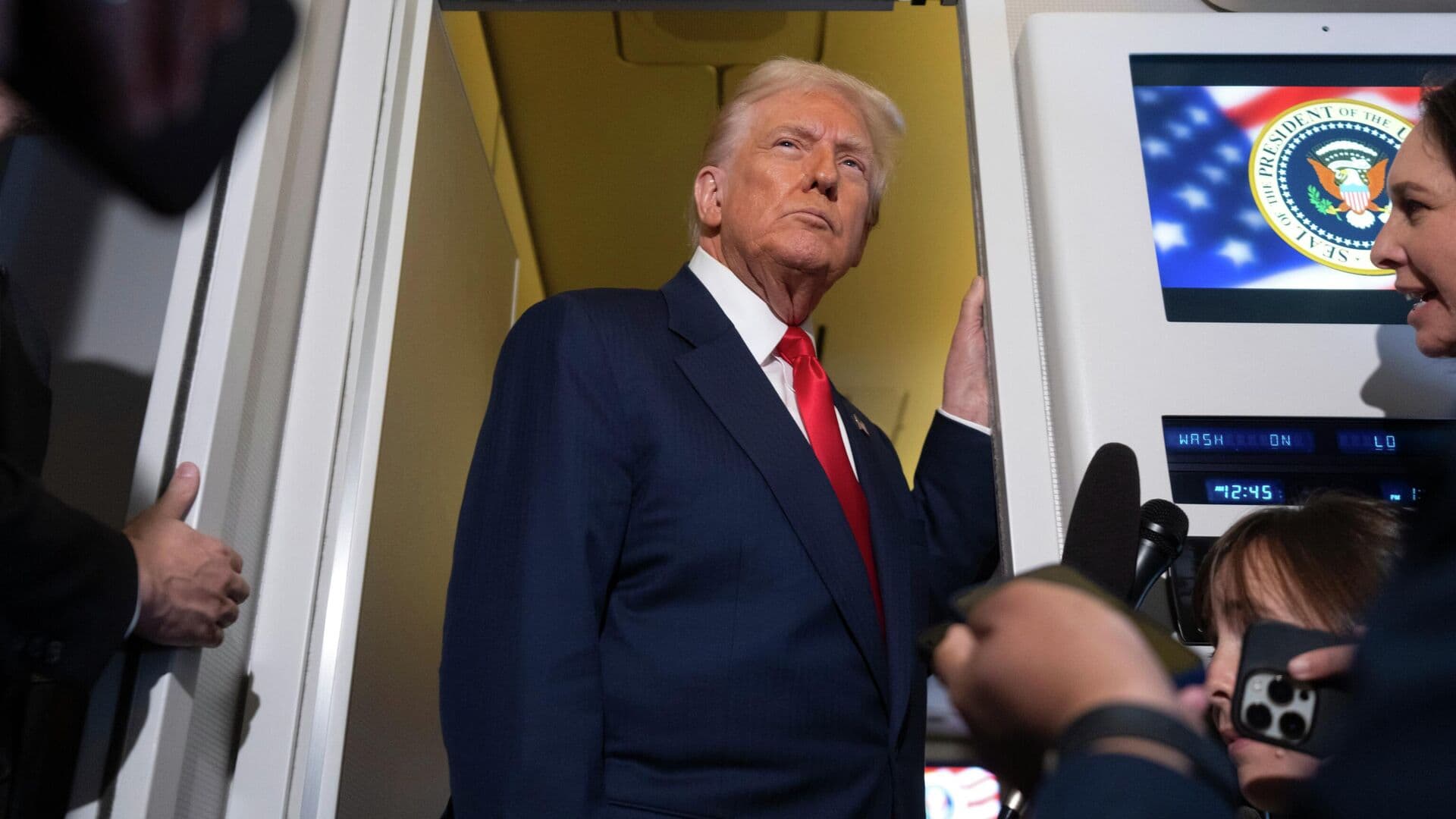 Трамп заявил, что к Китаю нужно испытывать большое уважение