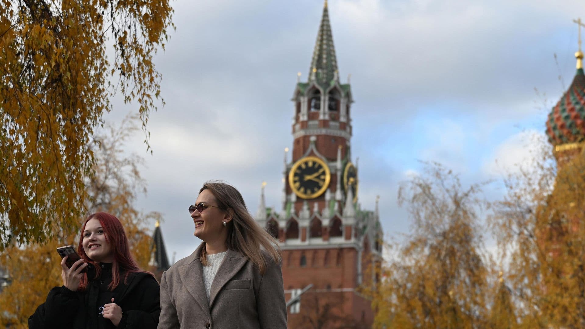 Синоптик рассказал, когда в Москву придет метеорологическая осень