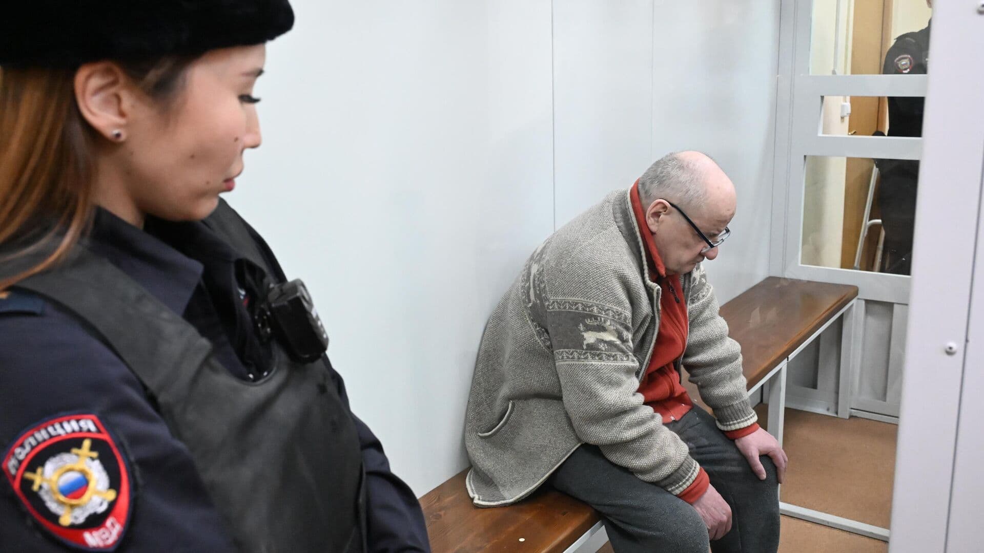 Суд вынес приговор бывшему замминистра обороны Попову