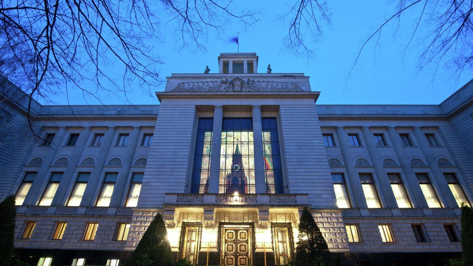 Россия не вмешивается во внутренние дела ФРГ, заявило посольство в Берлине