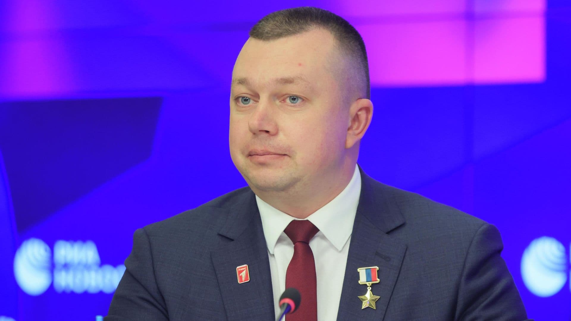 Дети всегда были и будут патриотами, считает Герой России