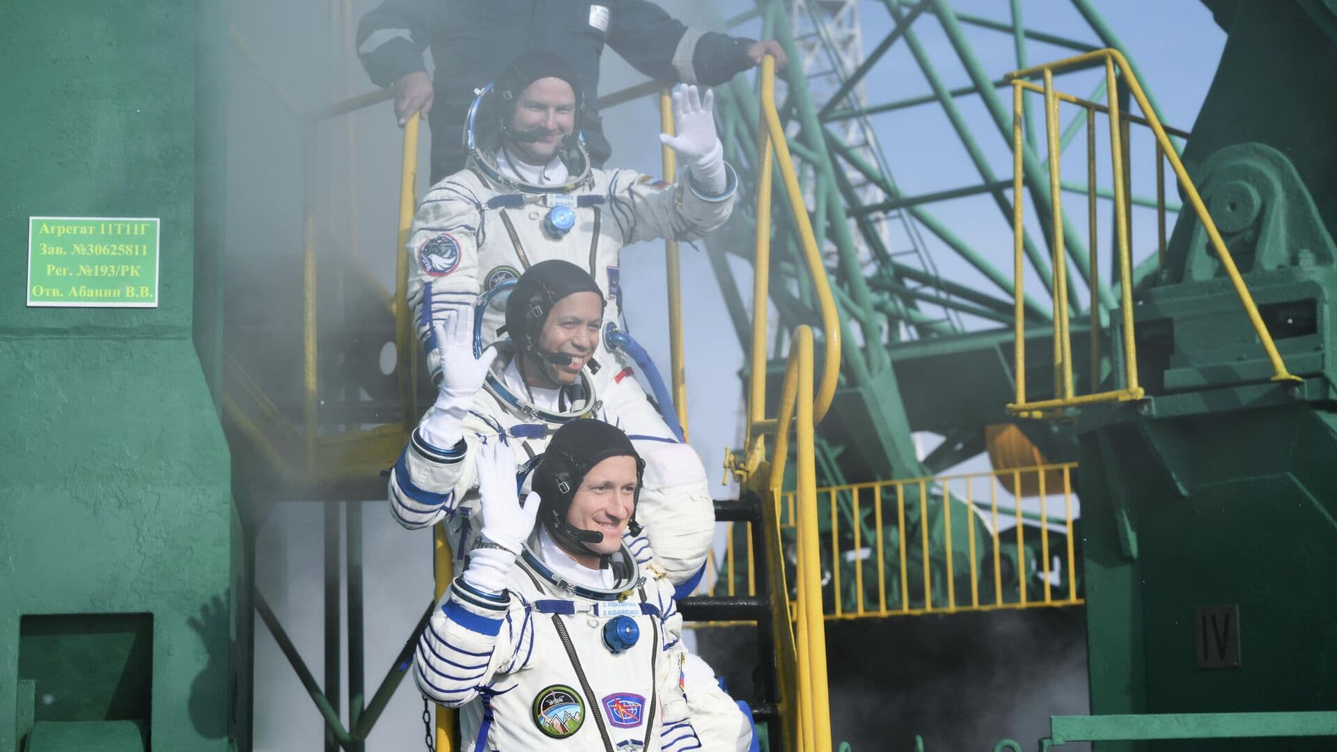 Российские космонавты оценили внимание властей к отрасли