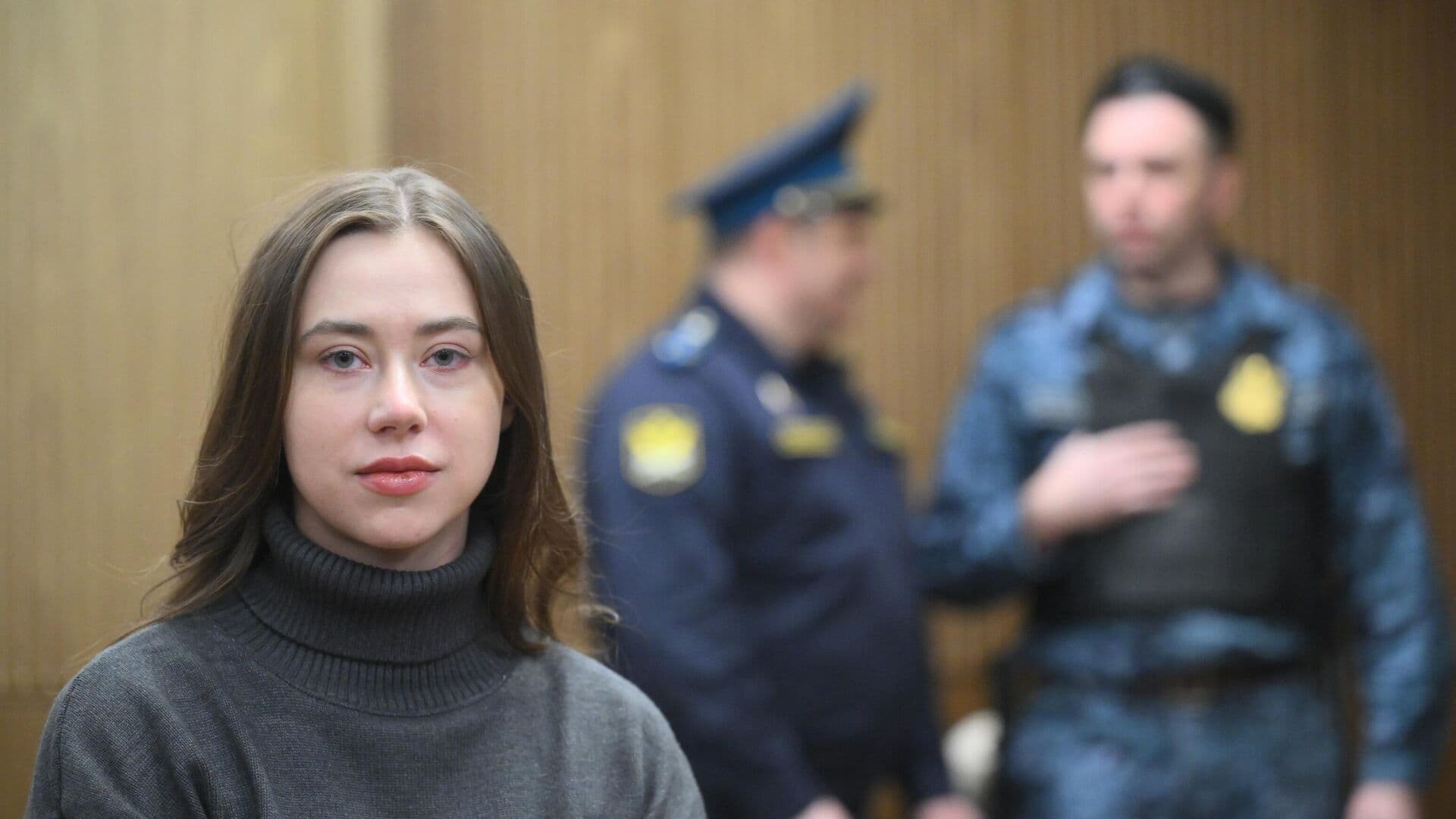 Названа сумма долга блогера Митрошиной по налогам