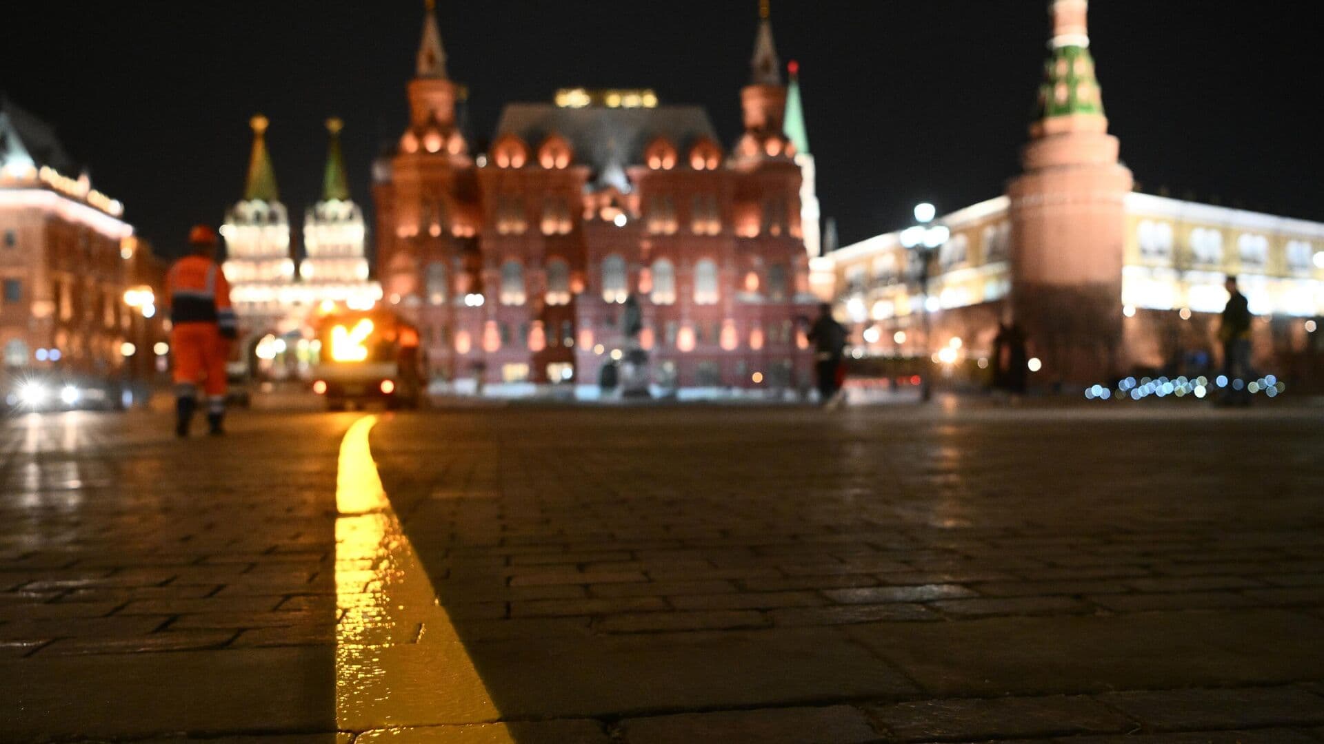 Индонезия будет представлена на Дне Победы в Москве, заявил парламентарий