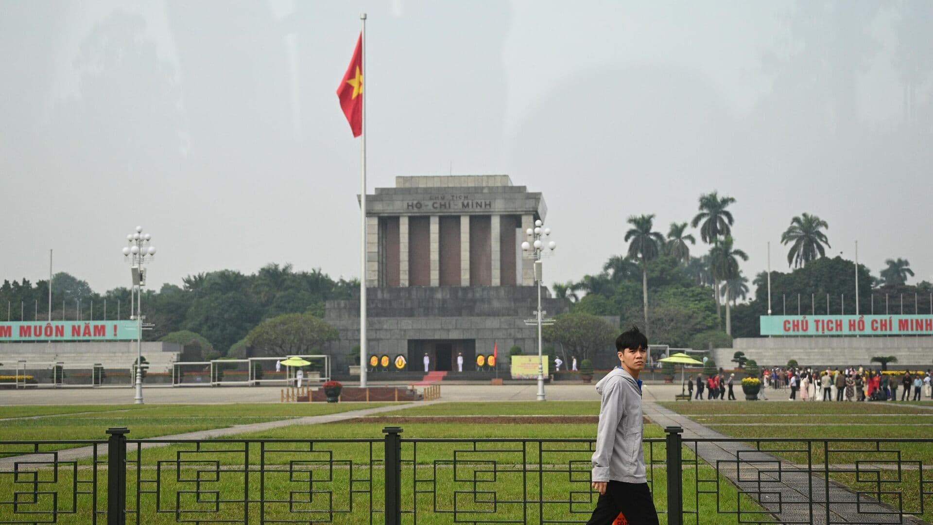Песков назвал решение о строительстве АЭС во Вьетнаме прорывным