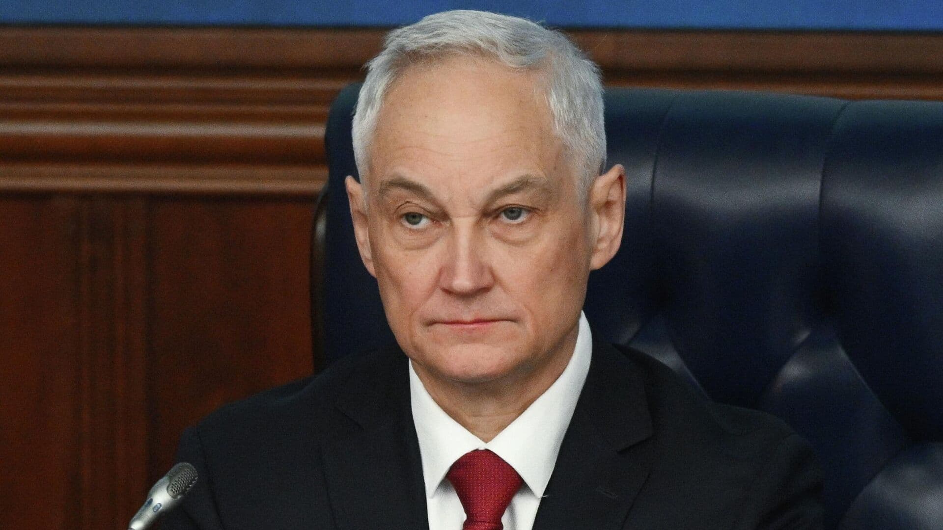 Белоусов поручил бесперебойно производить новое вооружение