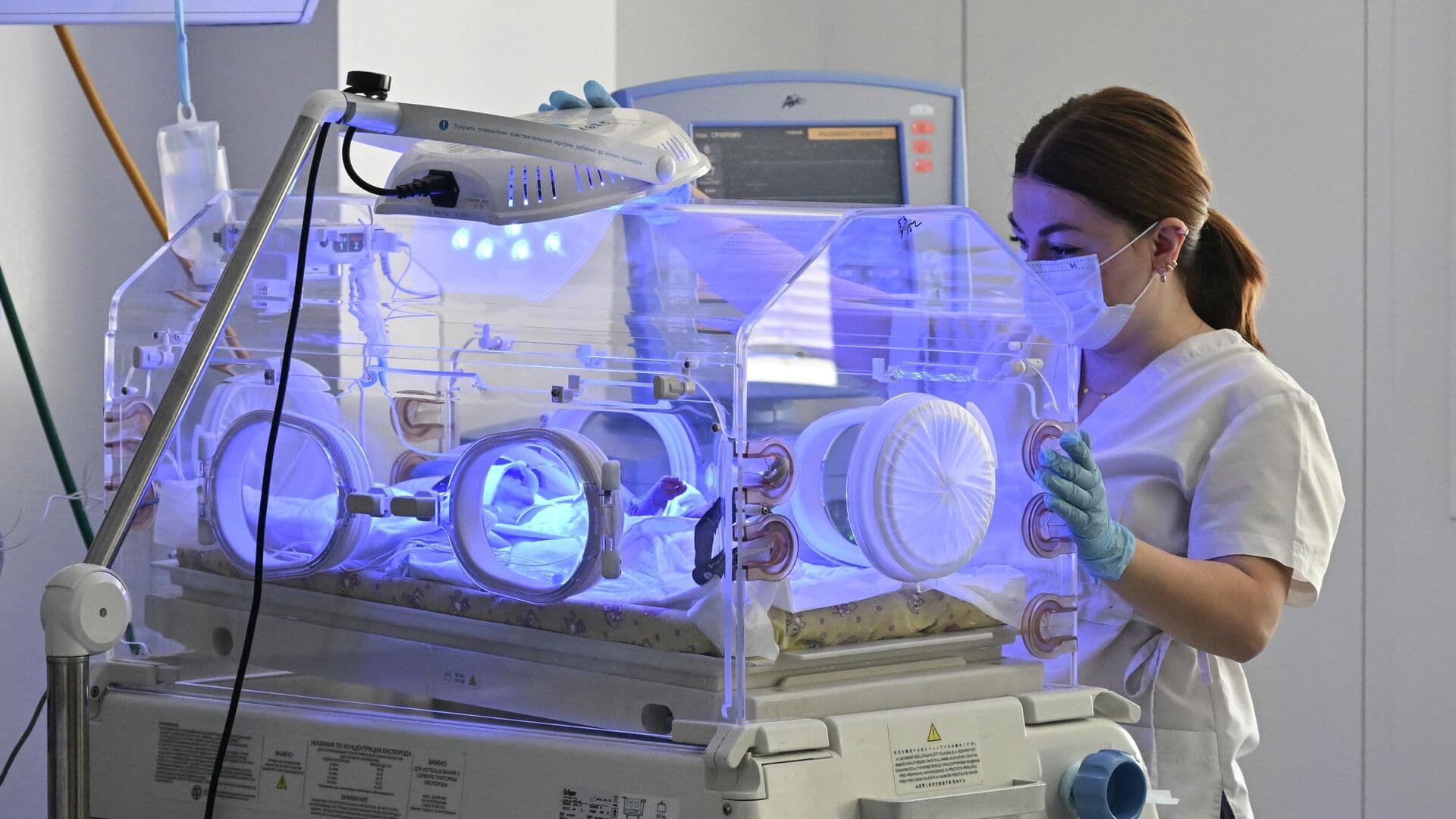 "Об этом мало говорят". С чем столкнулись матери в России