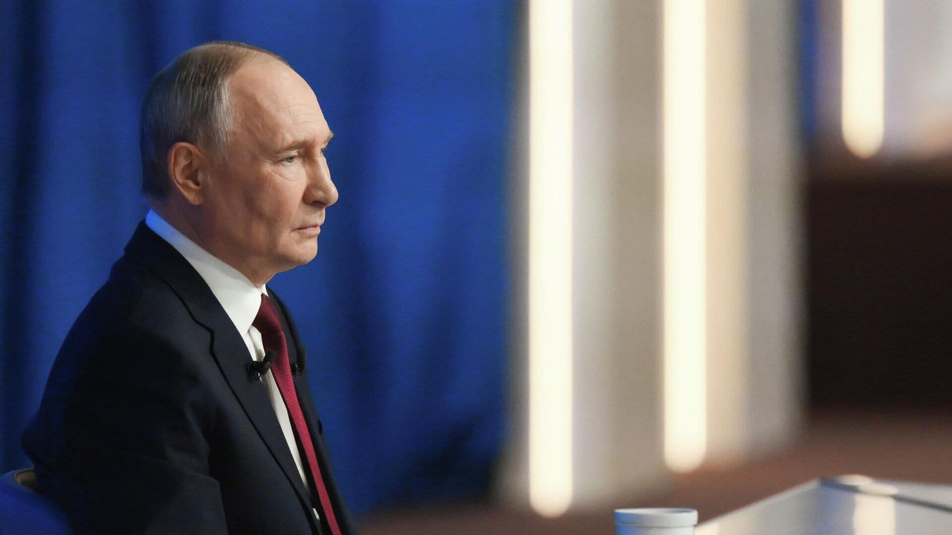 Путин отметил большое число обязанностей у женщин