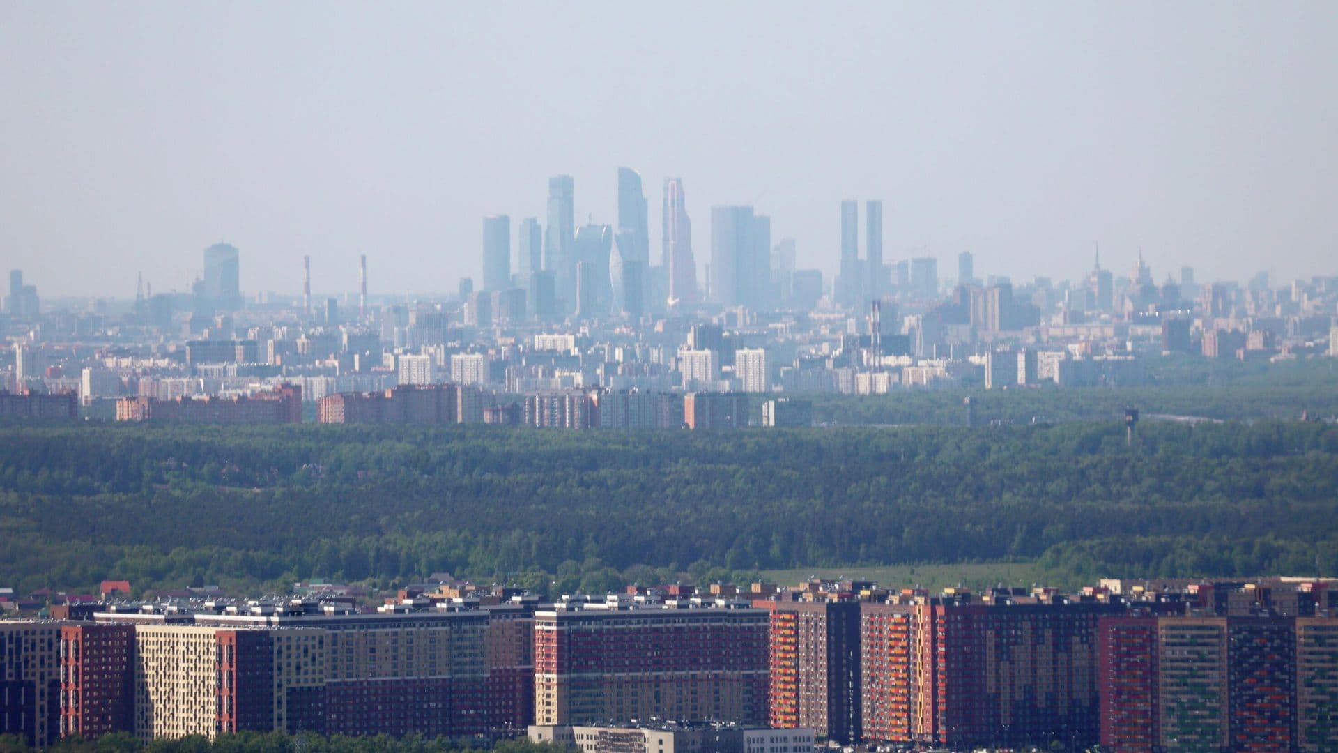 МЭР определило холдинги, которые могли бы переехать из Москвы в регионы