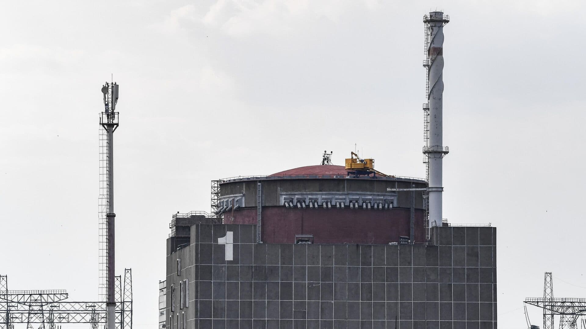 ЗАЭС на фоне обесточивания Энергодара из-за обстрелов работает штатно